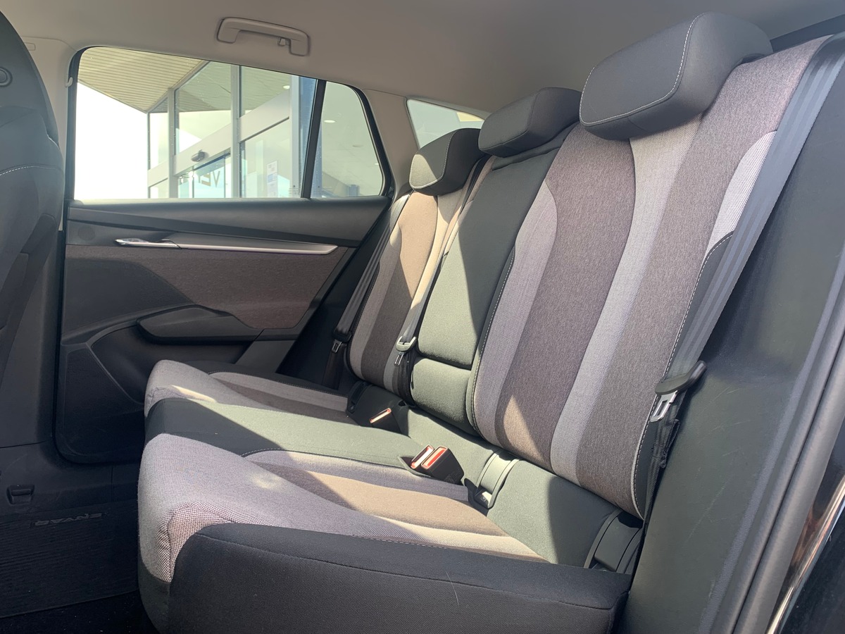 Skoda Enyaq 180 chevaux | iV60 | Apple car Play | Régulateur vitesse adaptatif | Siéges chauffants