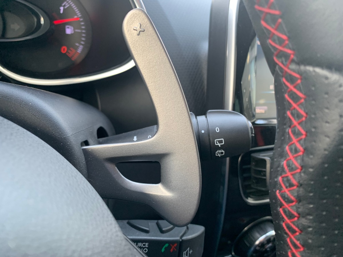 RENAULT Clio IV RS TROPHY | Caméra de recul | Stage 1 | Régulateur | GPS | Echappement Akrapovic