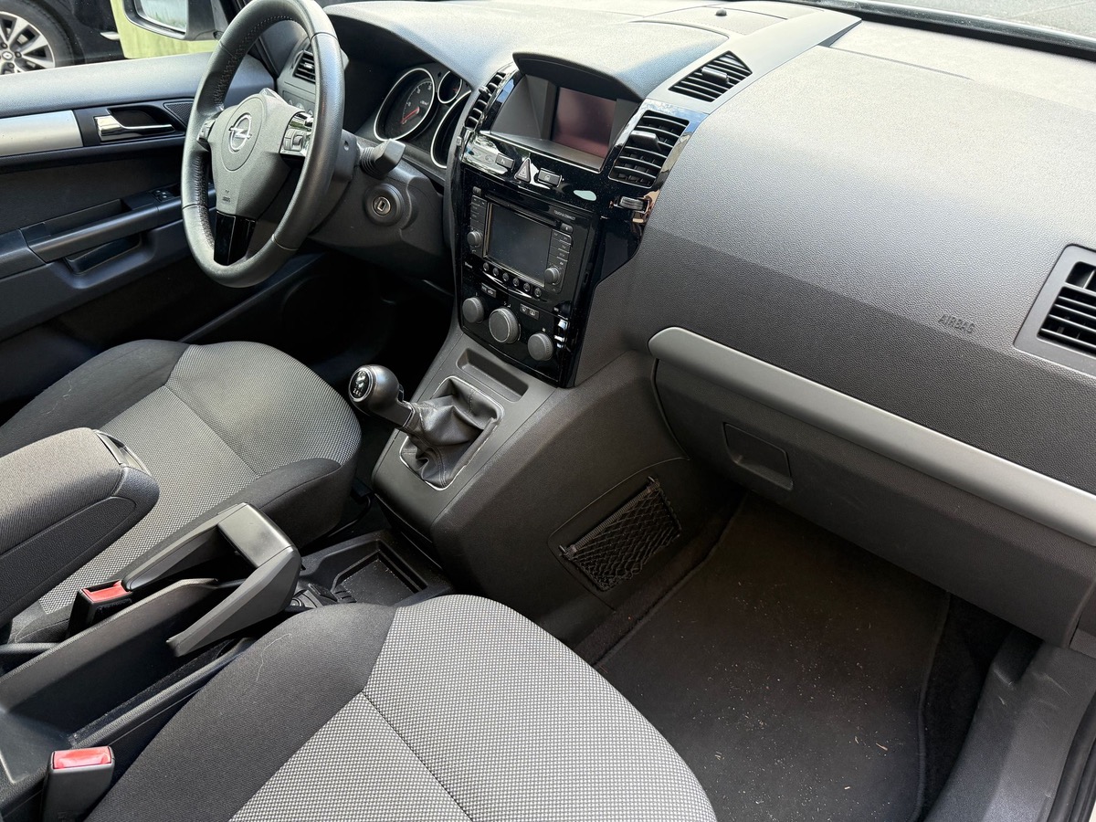 Opel Zafira 1.7 CDTI 125 CV cosmo 1er main 7pl en 4X