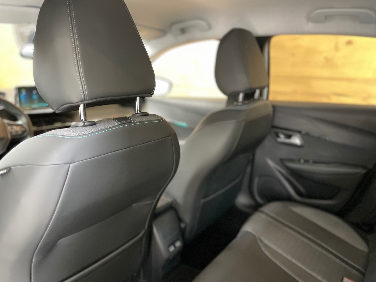 Peugeot 208 II e-208 136ch Allure Pack