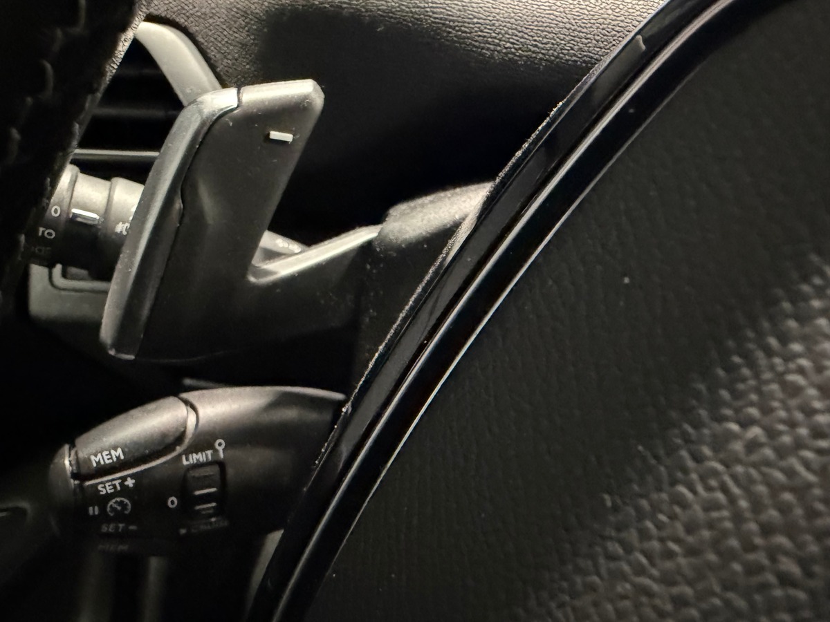 Peugeot 3008 1.5 hdi Allure Cock Pit / Hayon Electrique / Carplay Android / Caméra de Recul