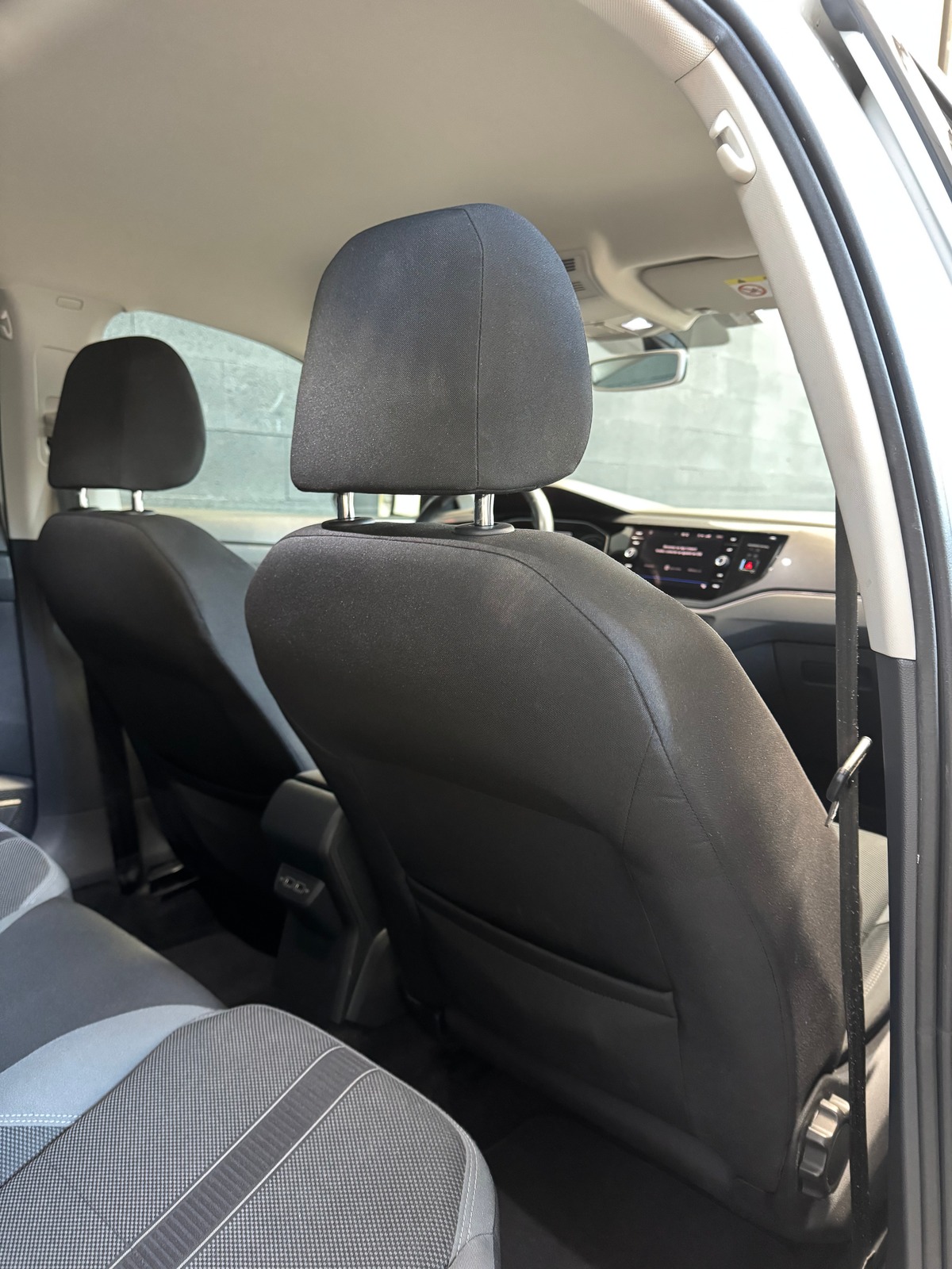Volkswagen Polo VI 1.0 TSI 95 COPPER LINE 1ERE MAIN