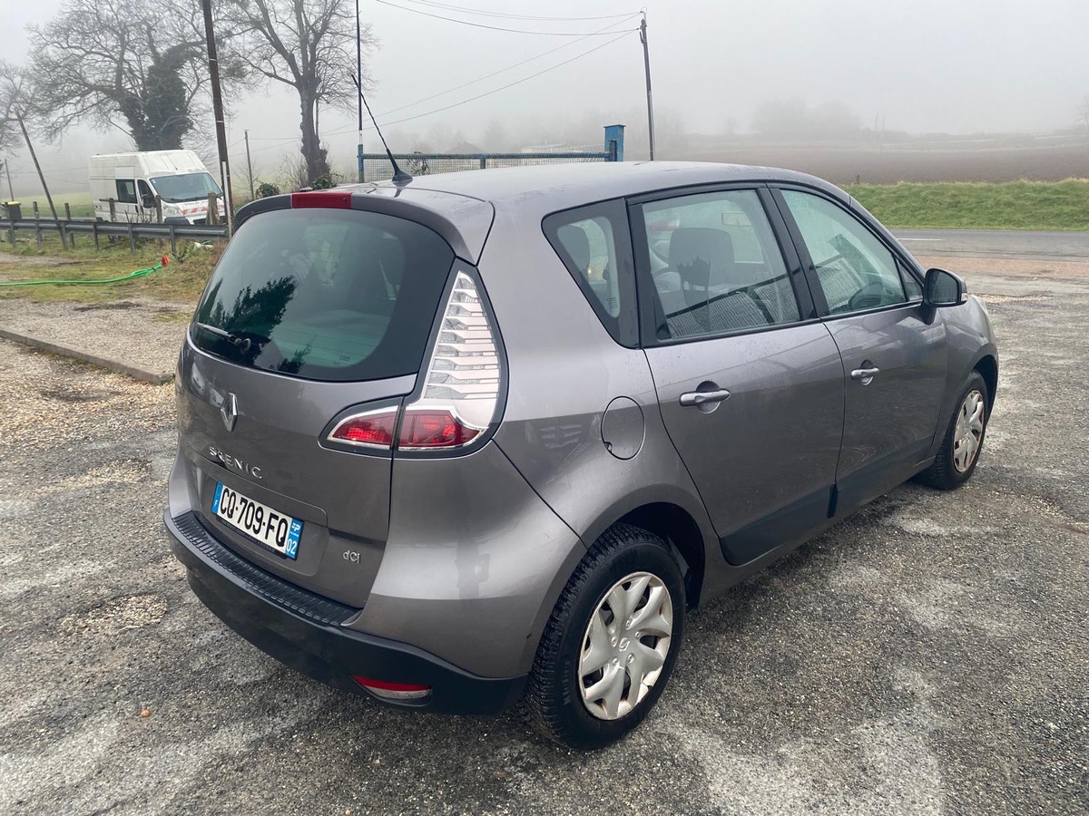 RENAULT Scenic III 1.5 dci 110cv 1ère main