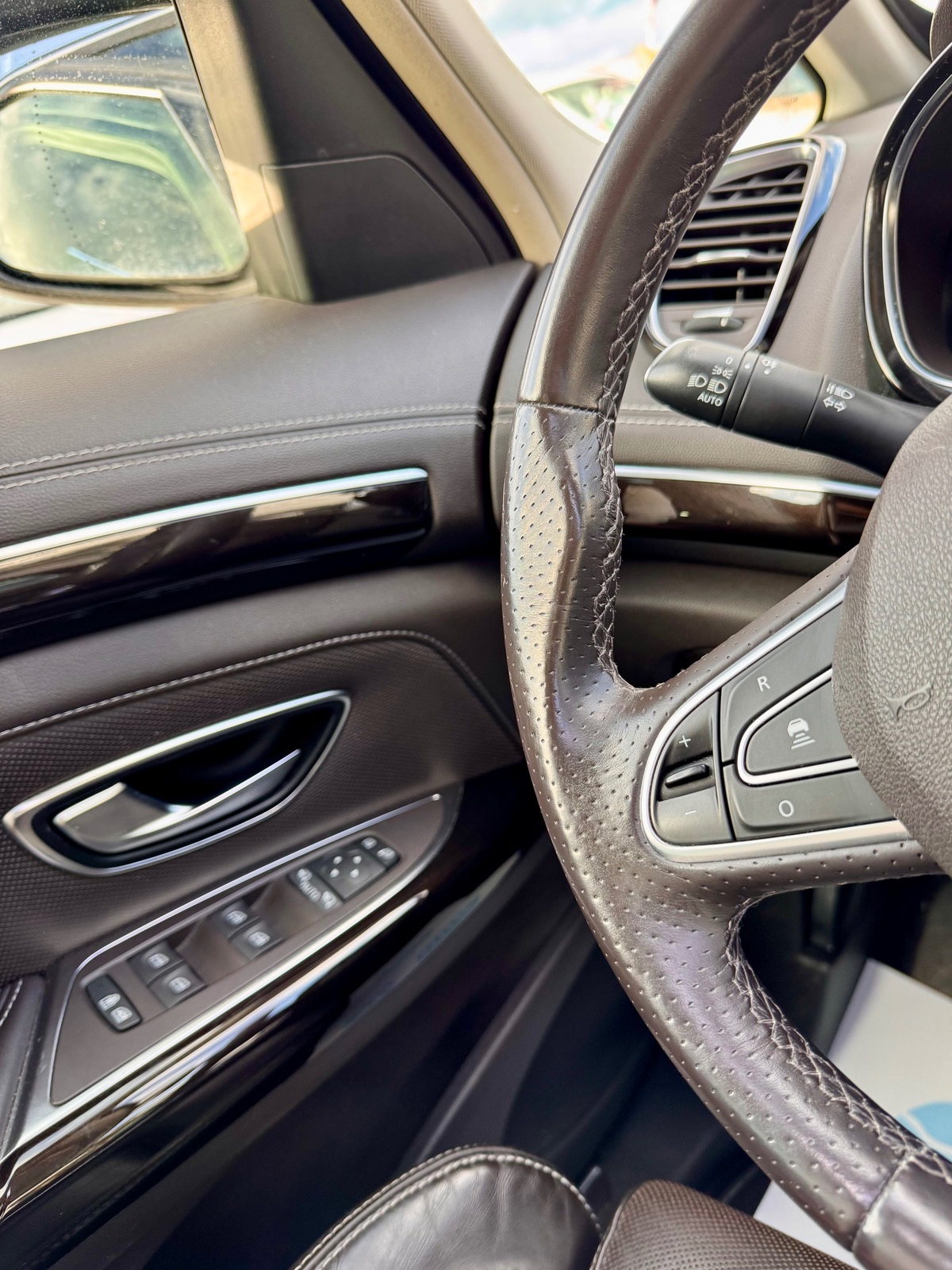 RENAULT Espace V dCi 160 CV Energy Twin Turbo Initiale Paris