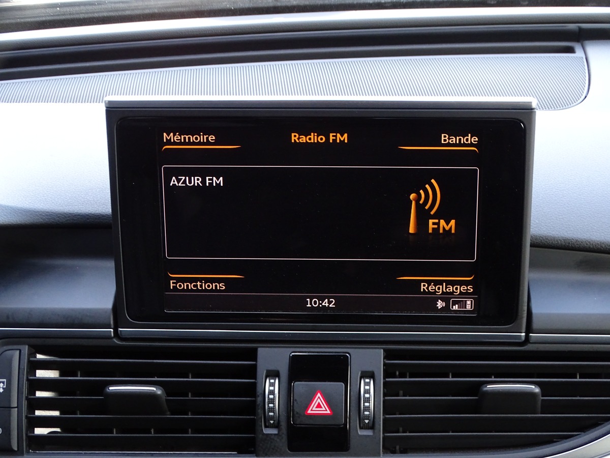 Audi A6 IV (2) AVANT 3.0 TDI 218 Ch S-LINE / Pack Noir  / Toit Pano / Sièges élec - STronic BVA