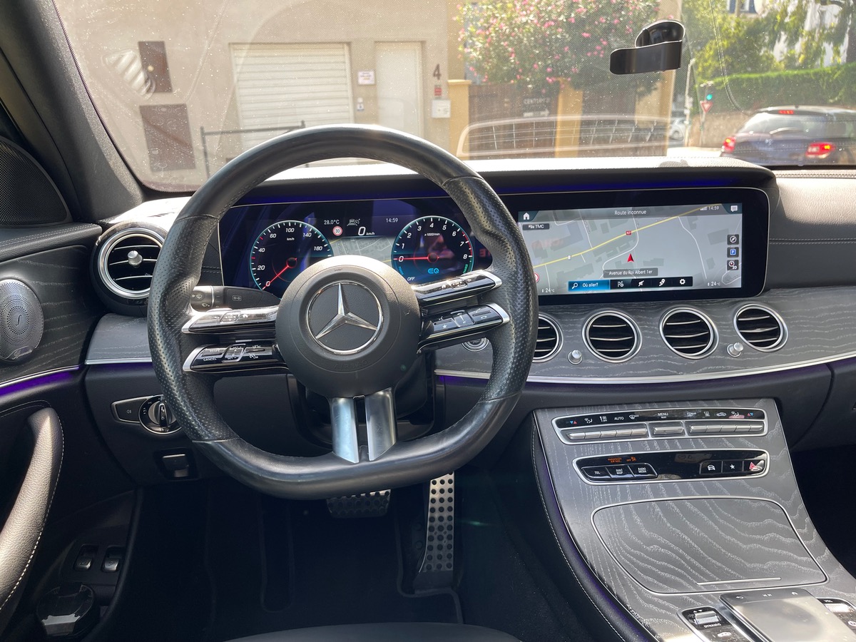Mercedes Benz CLASSE E 350 e 320 CV / AMG Line / Toit Ouvrant / Phase 2