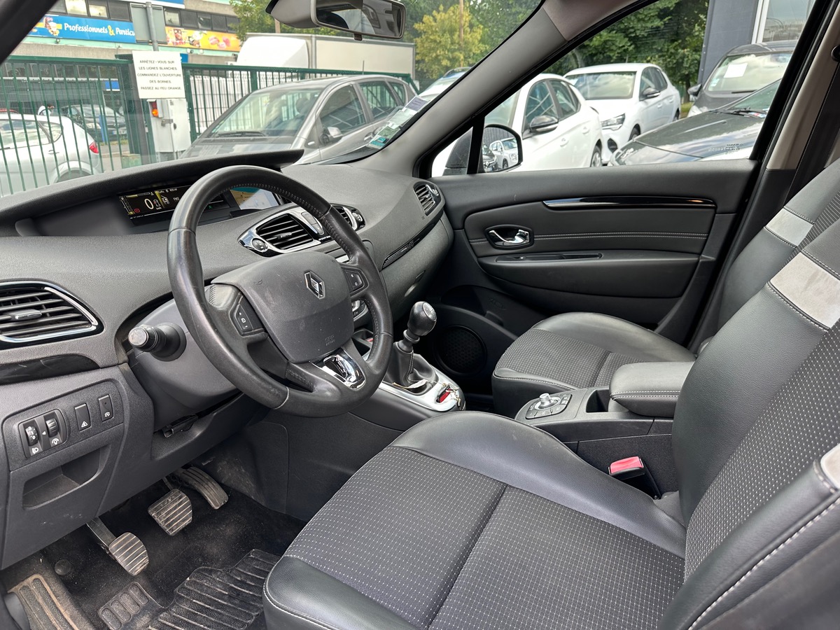 RENAULT Scenic 1.5 DCI 110 CV 4XCART bleue 