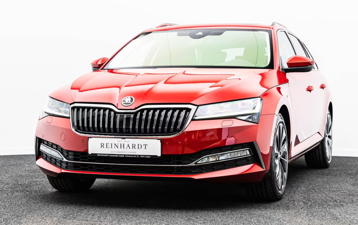 Skoda Superb Combi III 2.0 TDI 200ch SCR Laurin&Klement 4x4 DSG7 Toit ouvrant Canton Attelage
