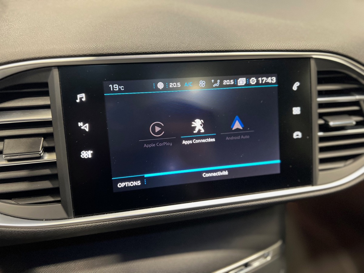 Peugeot 308 II (2) 1.2 puretech 130 ch BVM6 GT LINE /TOIT PANO/CAMERA/CARPLAY/