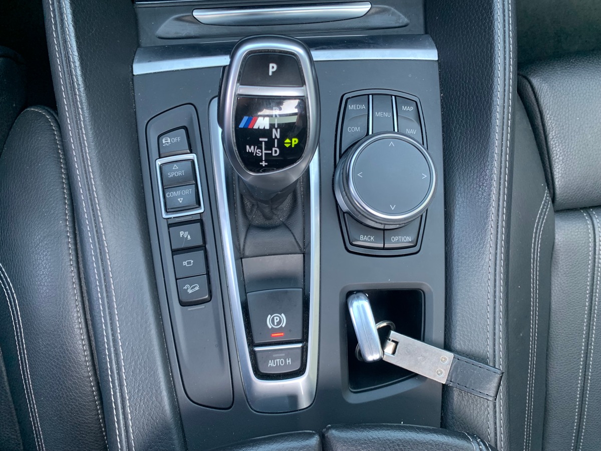 Bmw X6 380 | M | Toit ouvrant | Harman Kardon | Régulateur vitesse adaptatif | Attelage électrique