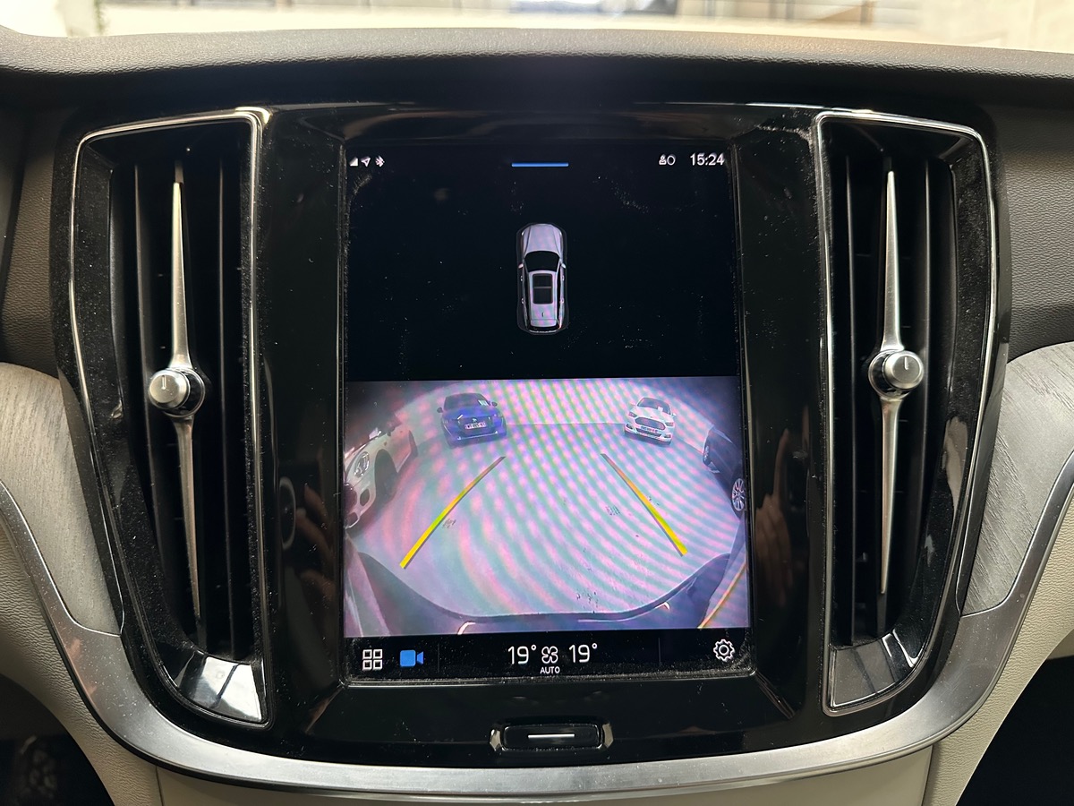 Volvo V60 II B4 197cv START GEARTRONIC 8 Entretient complet Volvo à jour