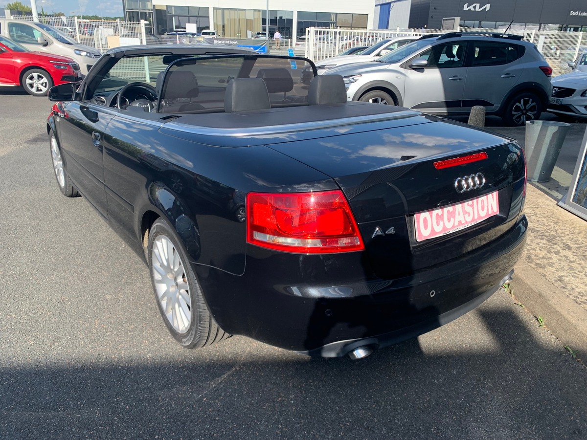 Audi A4 Cabriolet 140 ch | Ambiente | Cuir | Régulateur de vitesse | Climatisation | Capote récente