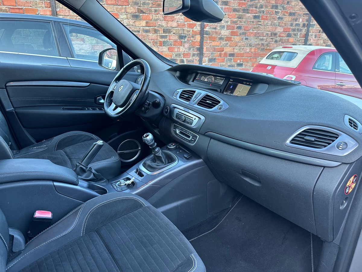 RENAULT Scenic XMOD 1.5 DCI 110 CV Boses 4XCBL