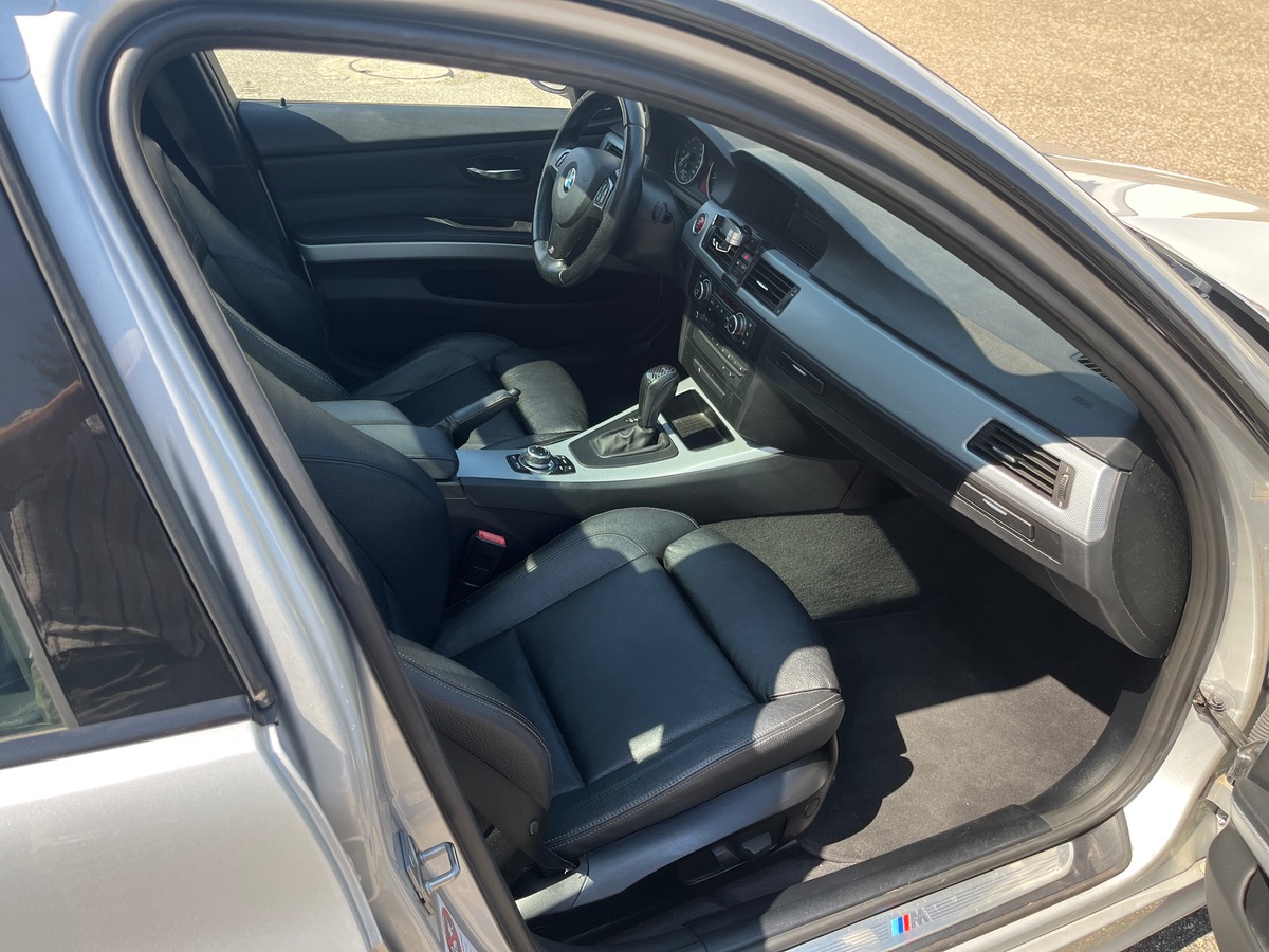 Bmw Série 3 Touring (E91) LCI 330i 272ch BVA Pack M, Suivi complet, Attelage RDSO, Toit panoramique