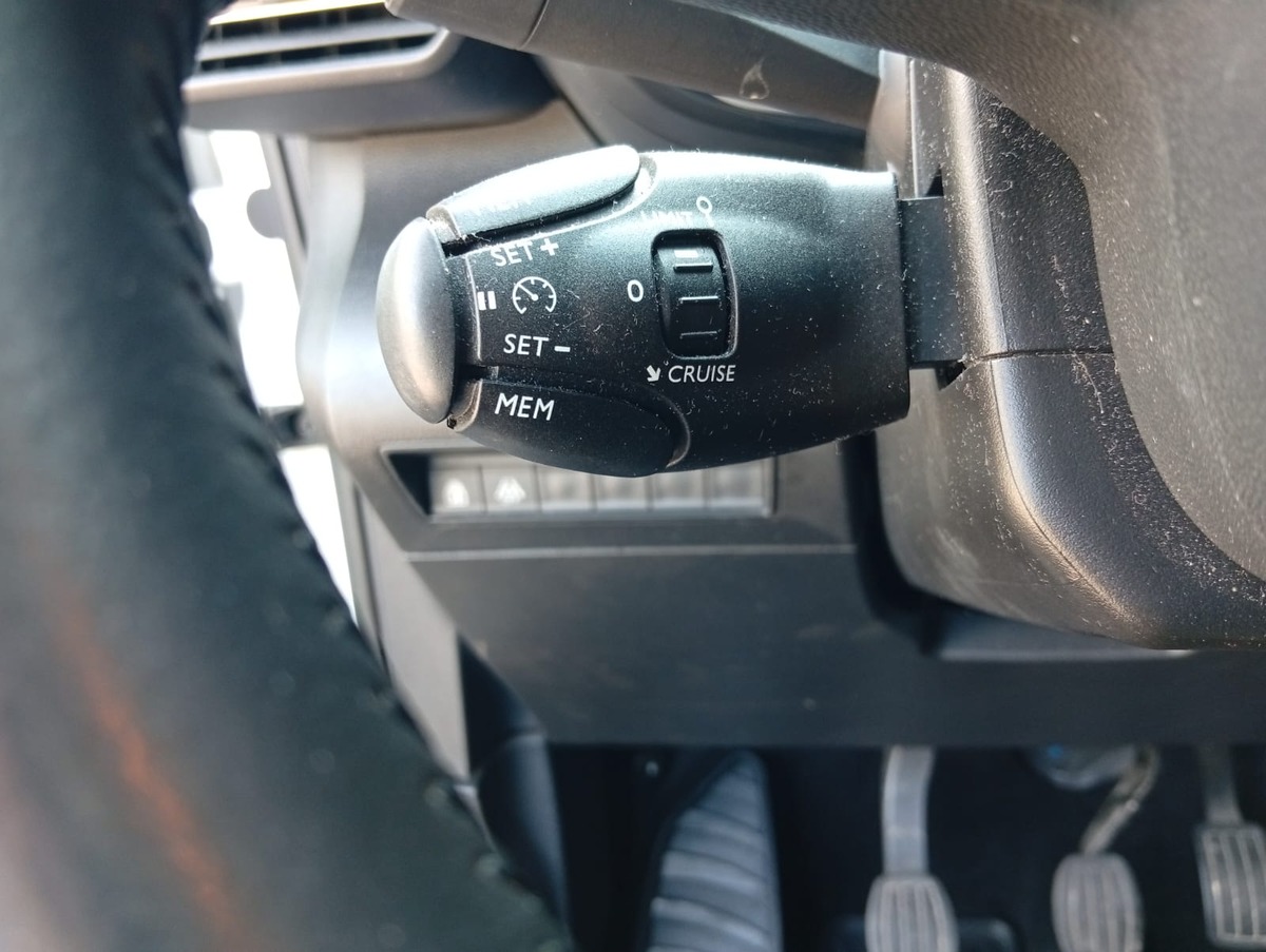 Citroën Berlingo M BlueHDi 100ch S&S Feel Pack " Première Main " et "Suivi Citroën"