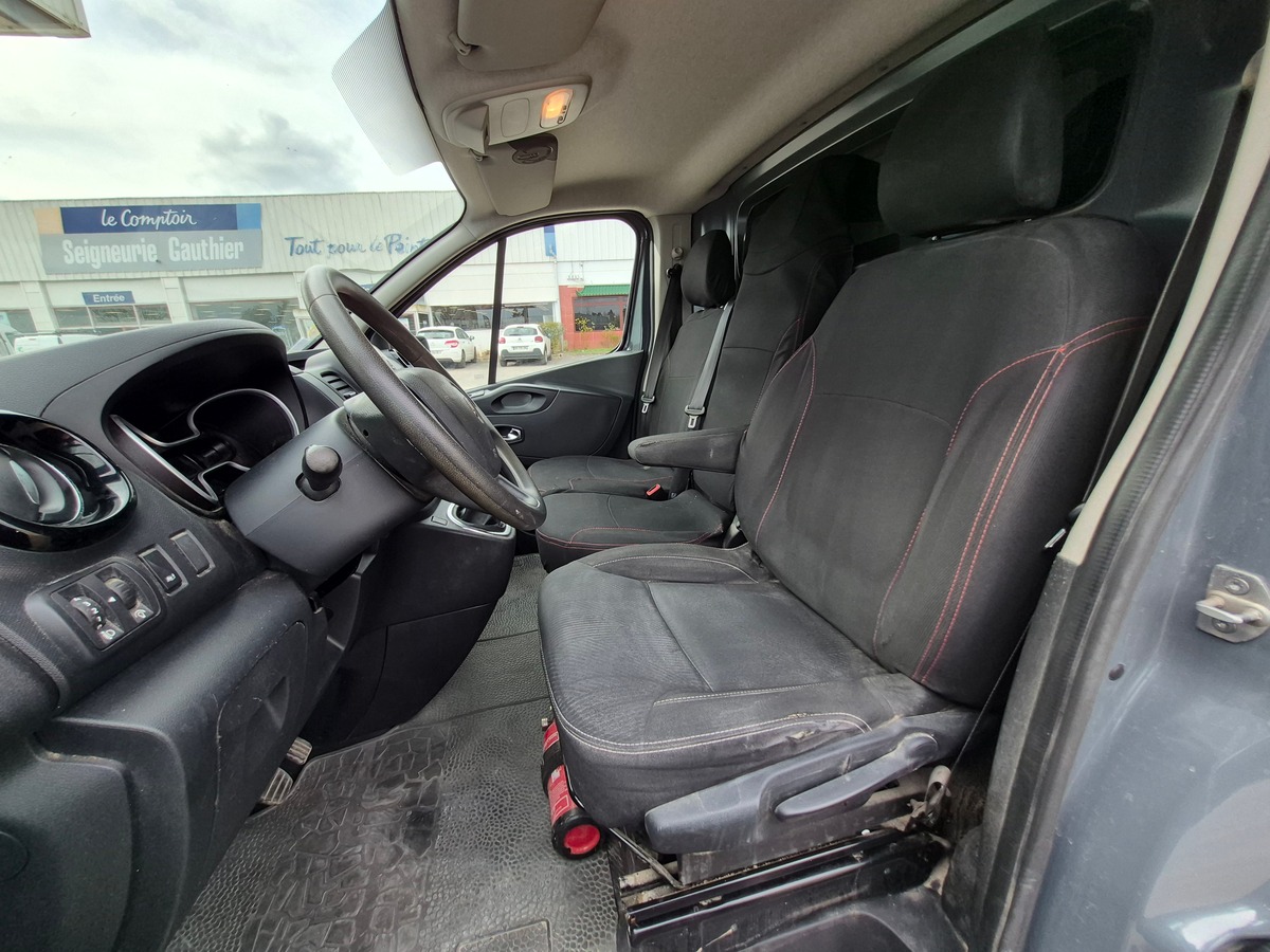 RENAULT Trafic DCI 170 BVA GRAND CONFORT L2H1