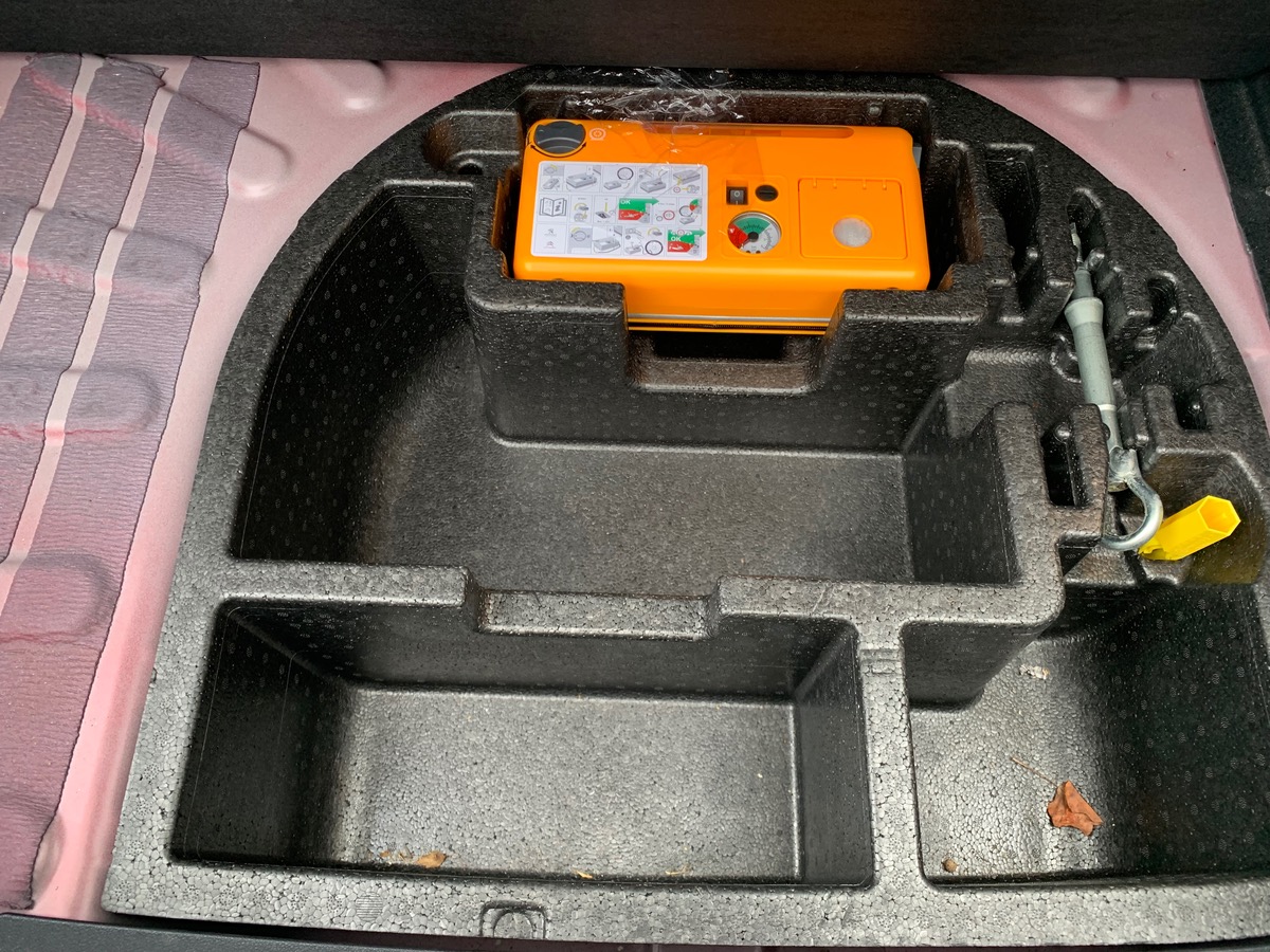 Peugeot RCZ 270 | R | Pack Sport | GPS | Radar avant arriére | Baquet sport mi-cuir Alcantara