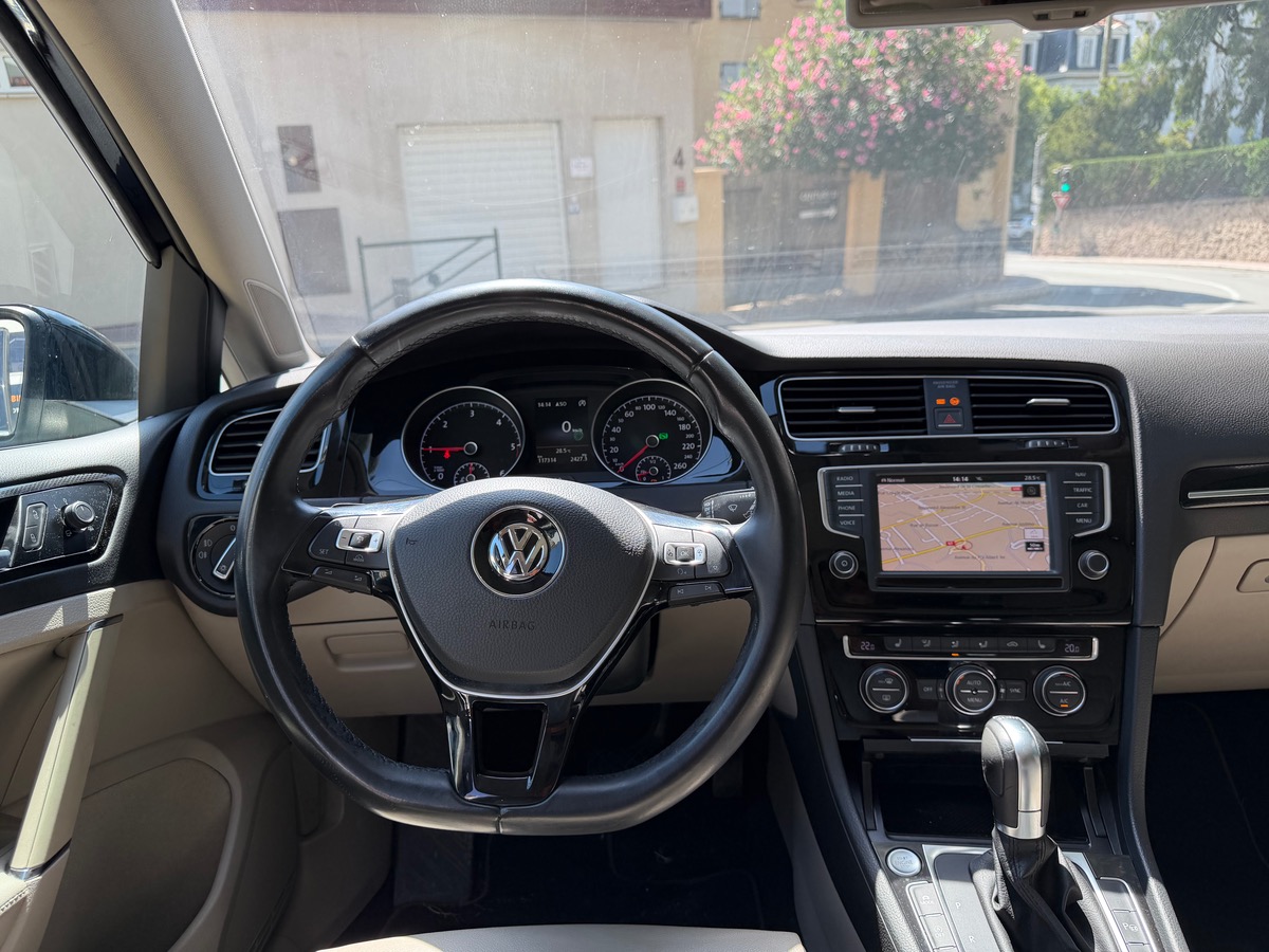 Volkswagen Golf VII SW 1.6 TDI 110 CV / Carat + / Toit Ouvrant / intérieur Cuir / Caméra