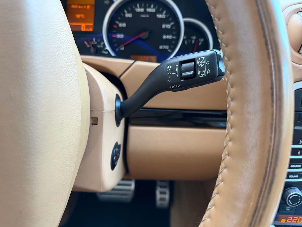 Porsche Cayenne GTS 4.8 V8 TIPTRONIC / TOIT OUVRANT / SIEGES AV CHAUFFANT / HAYON ELECTRIQUE