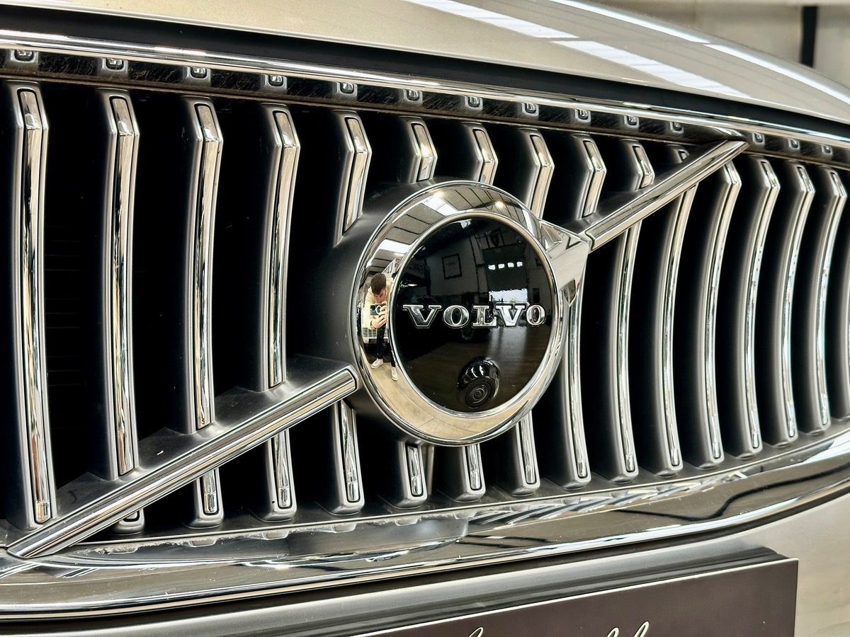 Volvo XC90 II (2) Recharge T8 390 AWD Inscription Geartronic 8 7PL f