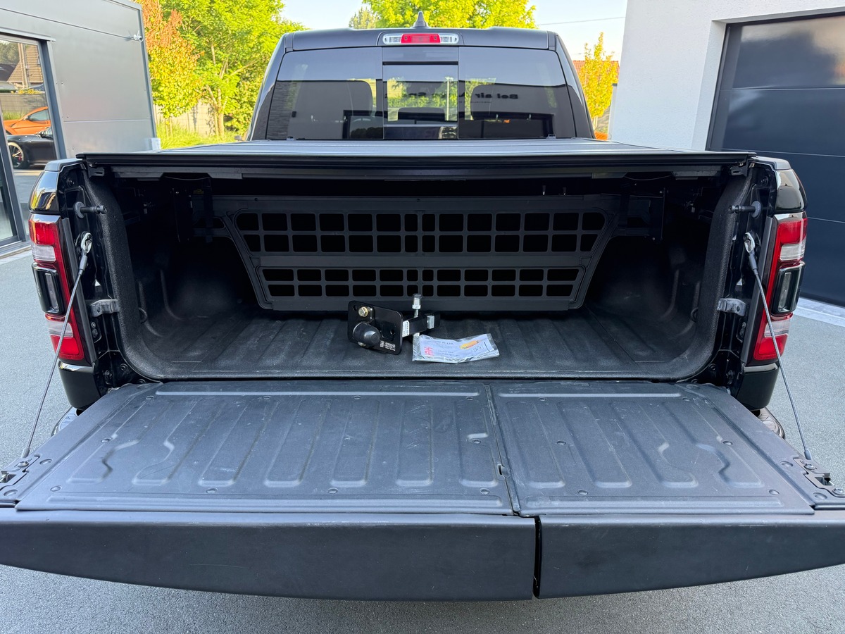 Dodge RAM 1500 LARAMIE SPORT NIGHT EDITION 402 CH / TVA / CARNET / 21663 KMS