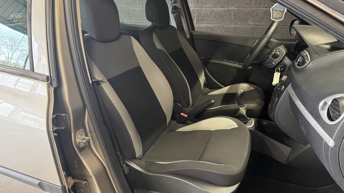 RENAULT Clio III 1.2i 75CH GPL 1ere Main