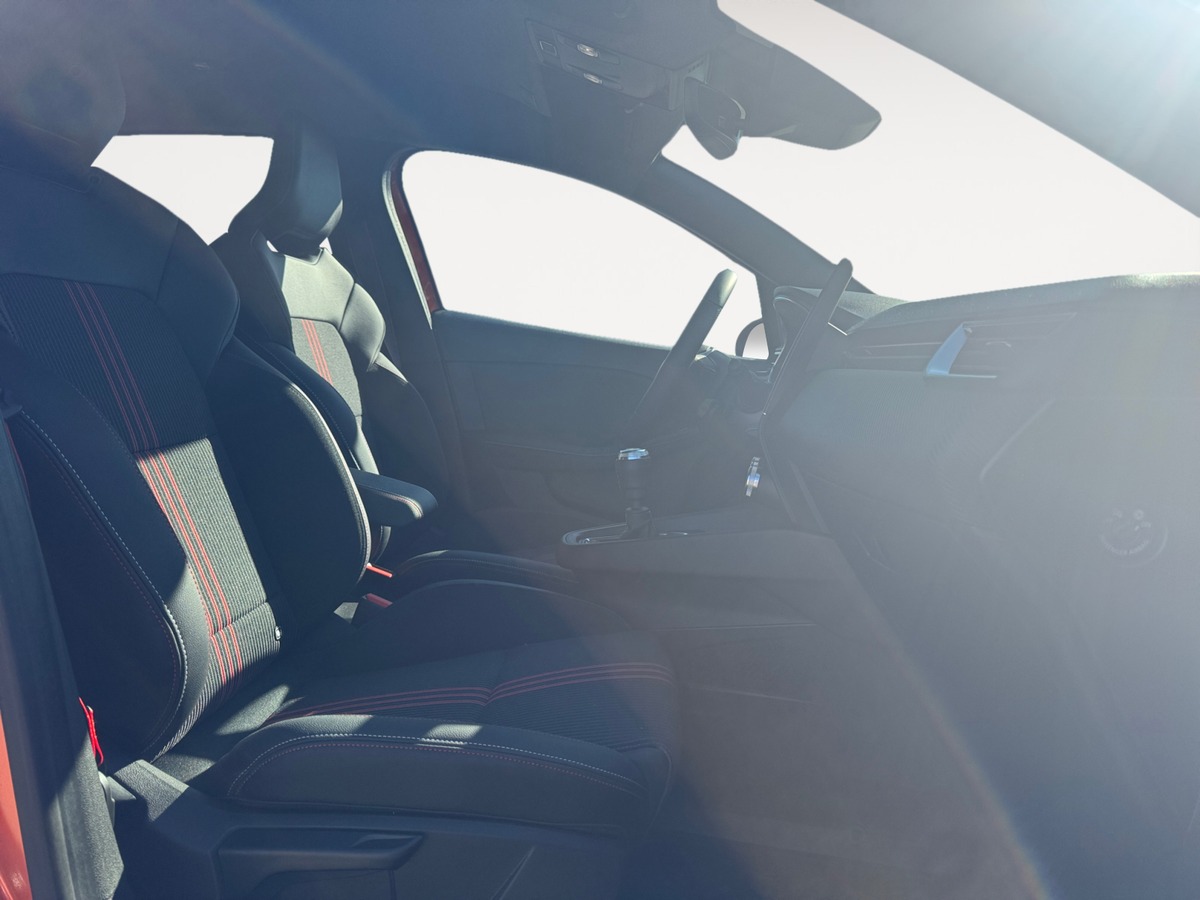 RENAULT Clio tce 140 RS