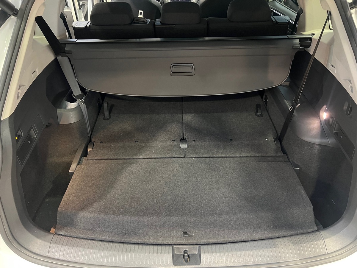 Volkswagen Tiguan Allspace 7 pl 2.0 TDi 150 Carat DSG7 /Toit pano/attelage/
