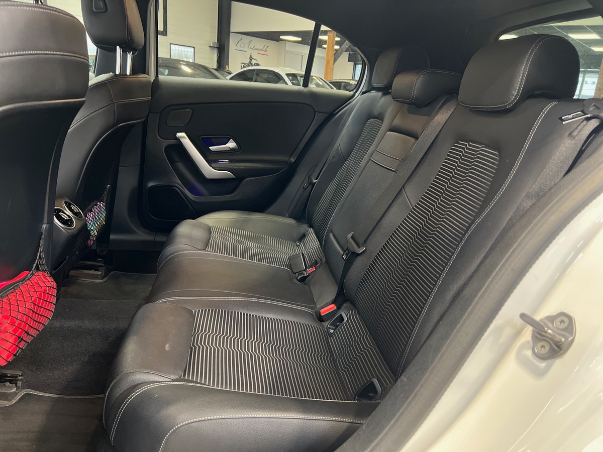 Mercedes-Benz Classe A IV 180 D 116 SENSATION PREMIUM PACK 7G-DCT