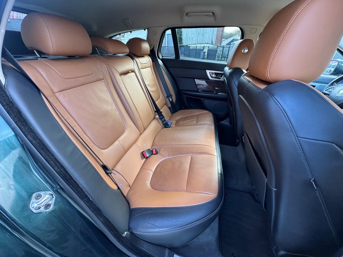Jaguar XF 2.2D 200CV SPORTBRAKE LUXE - Garantie