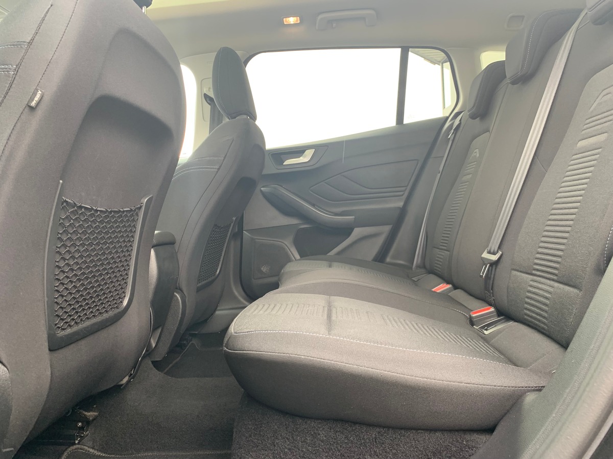 Ford FOCUS SW ACTIVE | ENTRETIENS CONSTRUCTEUR