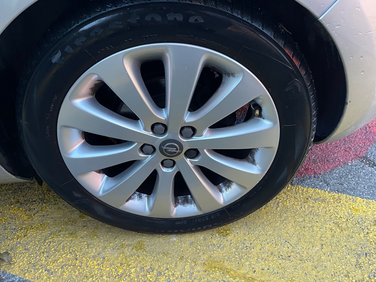 Opel Astra 1.4 T i 140 CV Turbo / Boîte Auto / Radar Arr/ Clim Auto / 5 Portes