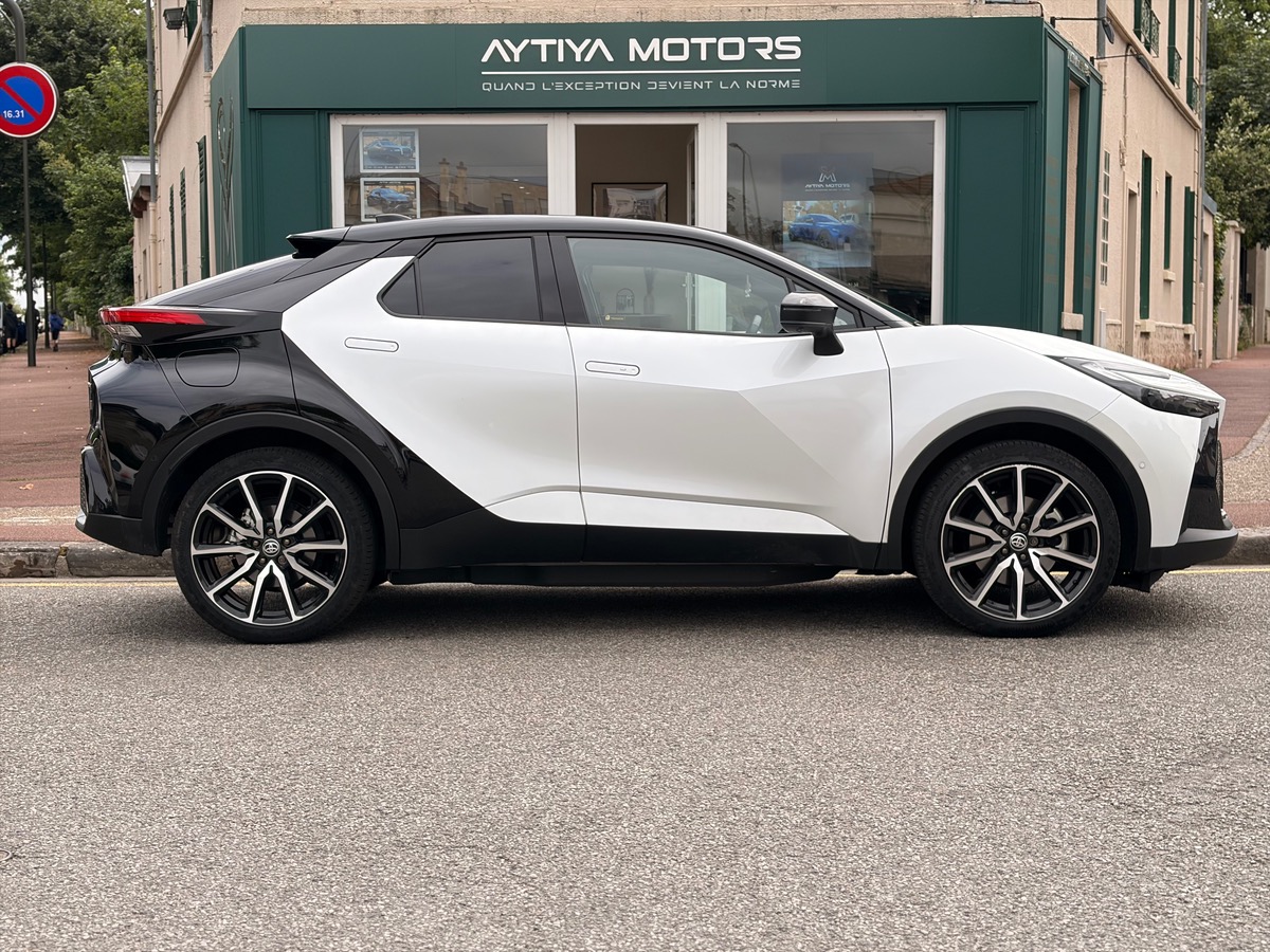 Toyota C HR II 2.0 VVT-i 16V 223 PHEV CVT 153 cv Boîte auto