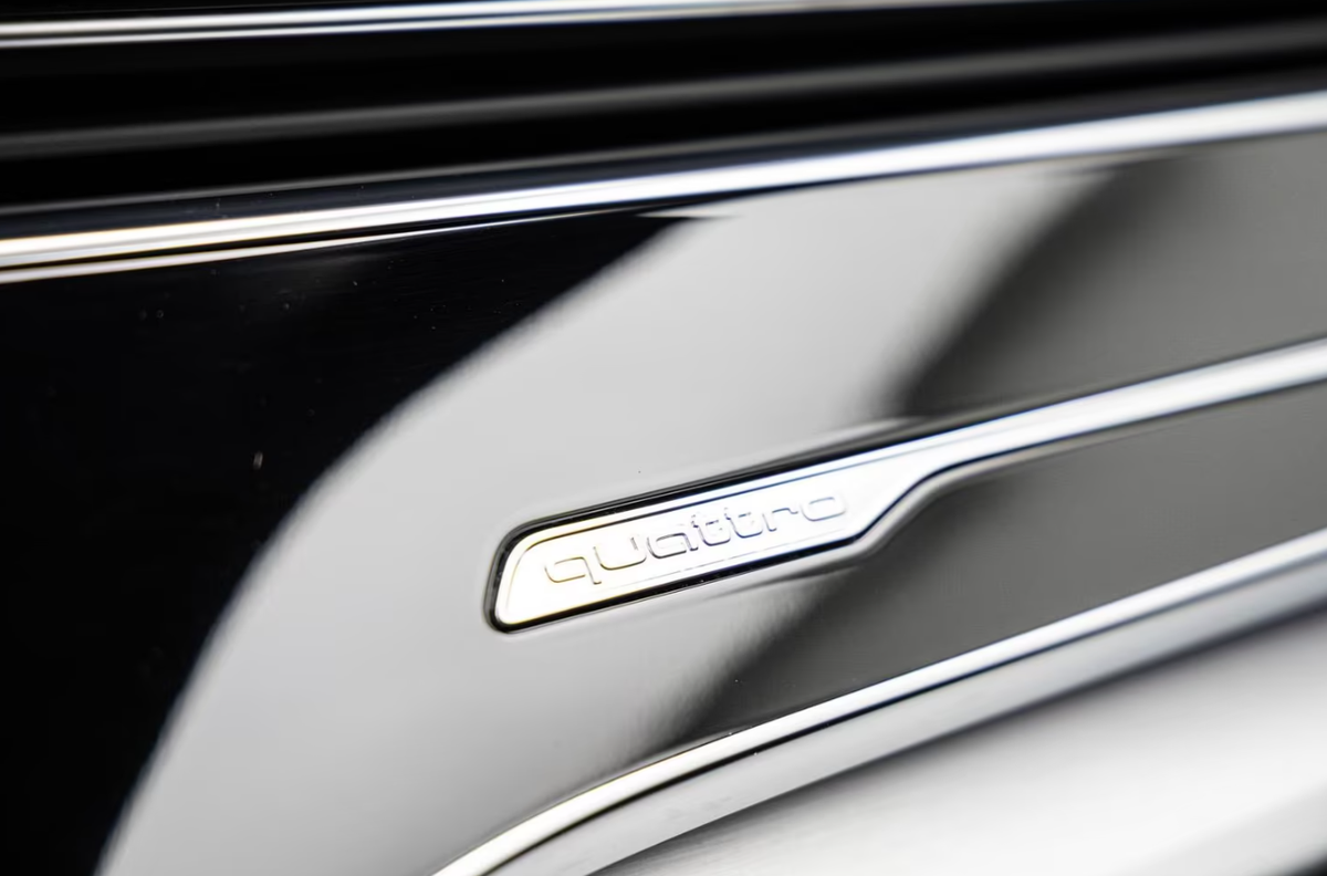 Audi Q7 60 TFSI e 456ch Competition quattro Tiptronic/Bose/Toit ouvrant/Attelage