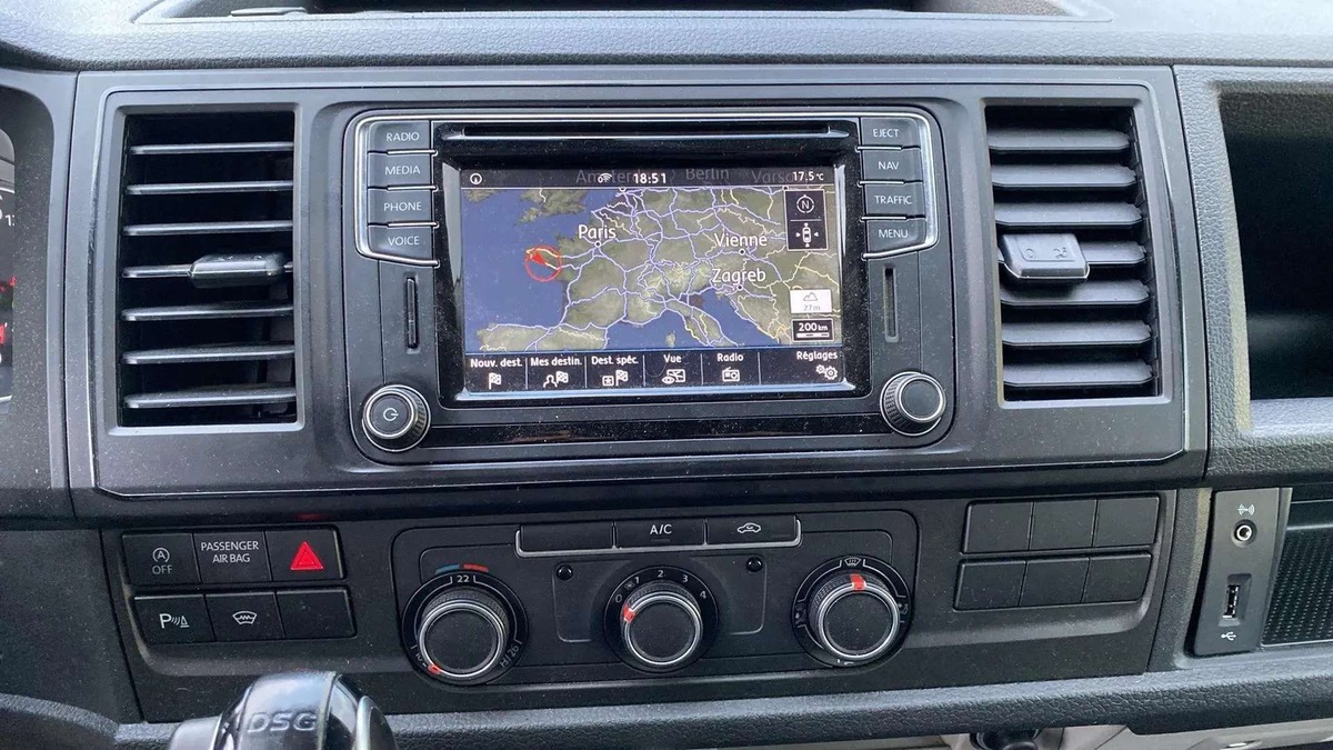 Volkswagen T6 Transporter L1H1 2.0 TDI 180CH DSG7 - À PARTIR DE 673 TTC/Mois - GIE 12 mois ✅