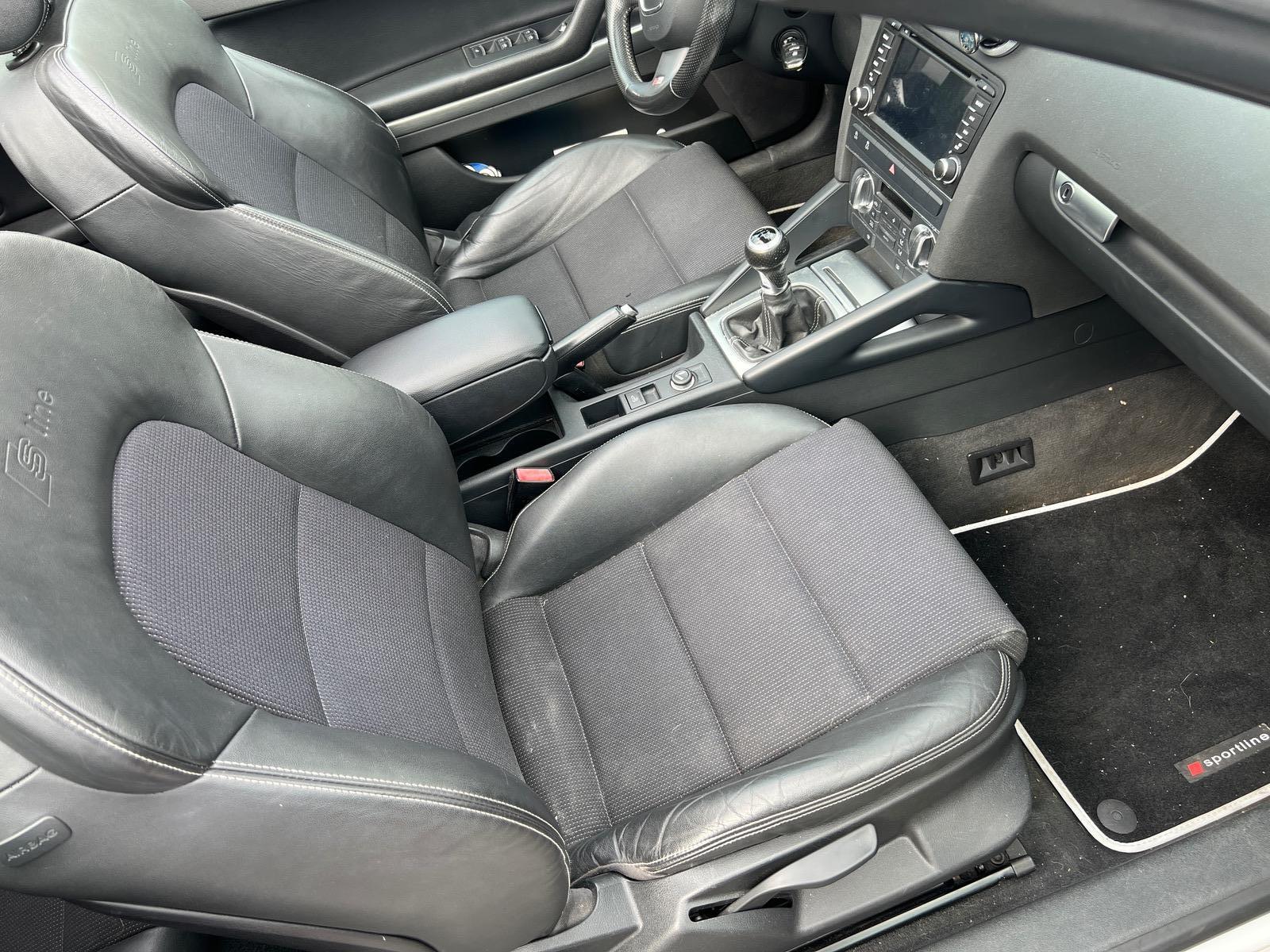 Audi A3 Cabriolet 1,6L TDI 105cv SLINE, SUIVI COMPLET, CARPLAY