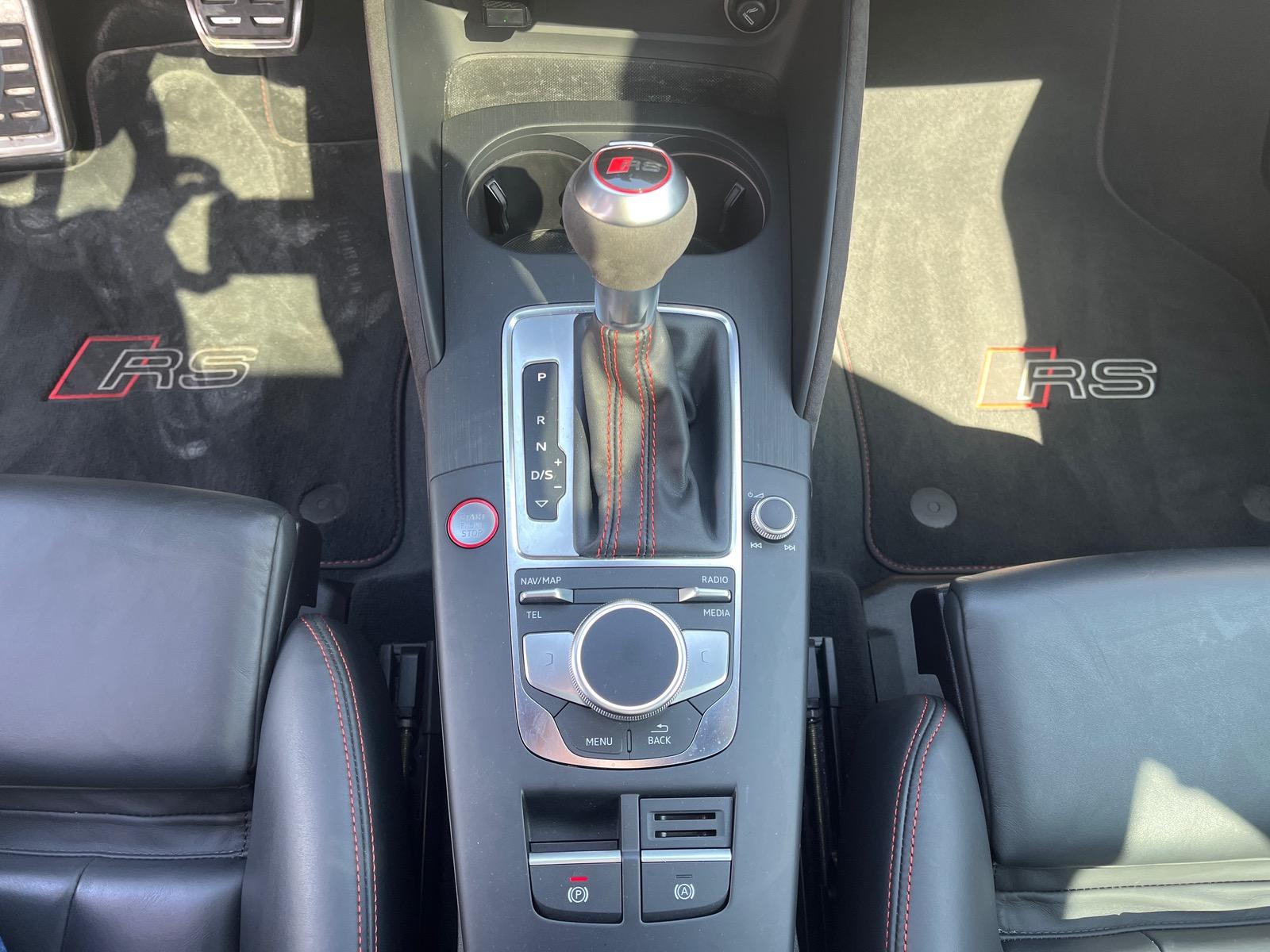 Audi RS3 SPORTBACK 2.5 TFSI 400 QUATTRO S TRONIC, Suivi complet, Toit panoramique, Matrix LED, B&O