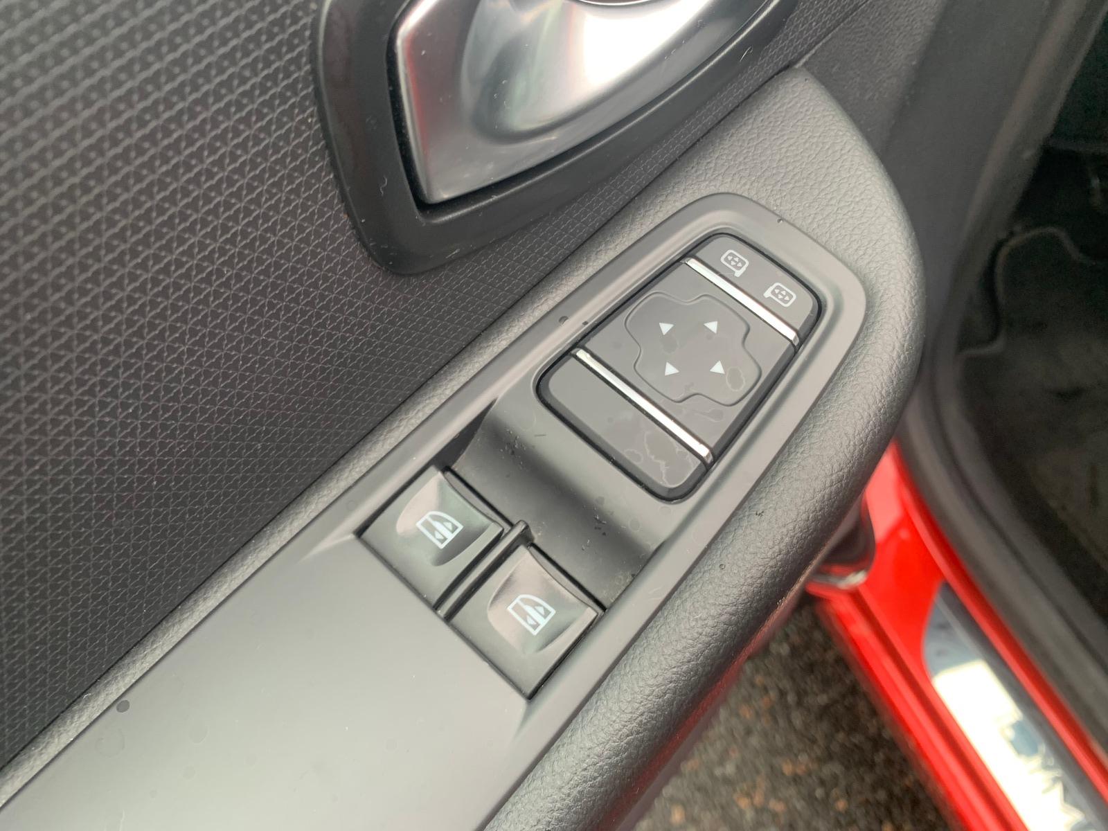 RENAULT Clio IV 90 ch | LIMITED | Phase 2 | GPS | Régulateur de vitesse