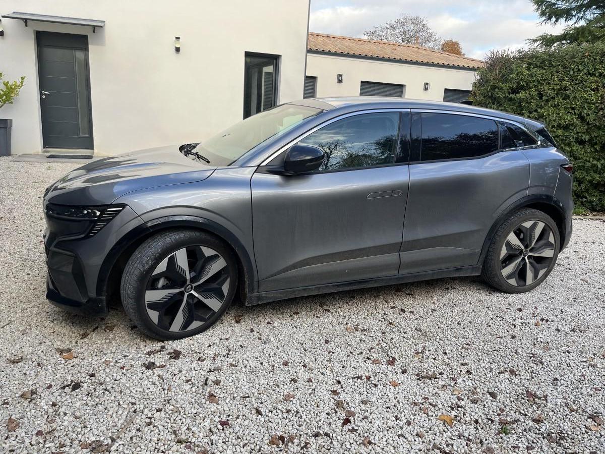 RENAULT Megane 220 ch | Techno optimum super charge