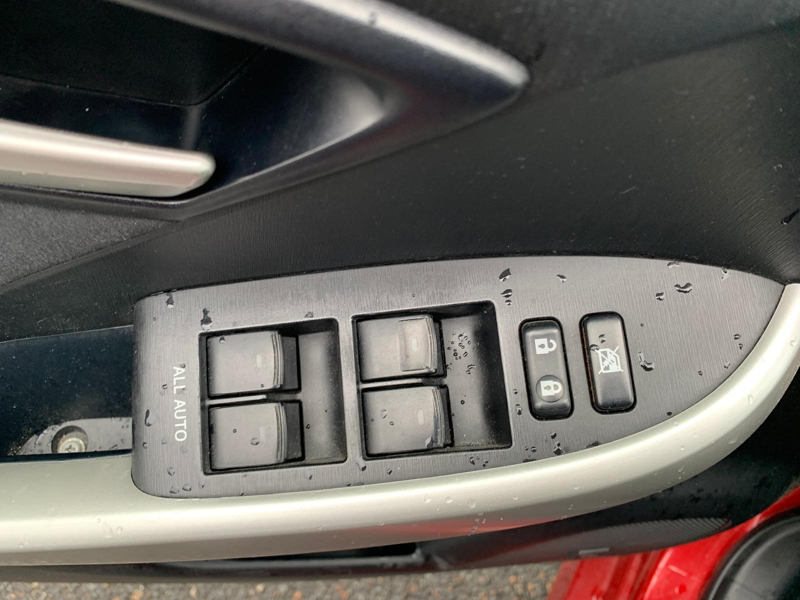 Toyota Prius 136 ch | Dynamic | Caméra de recul | Régulateur de vitesse | Climatisation