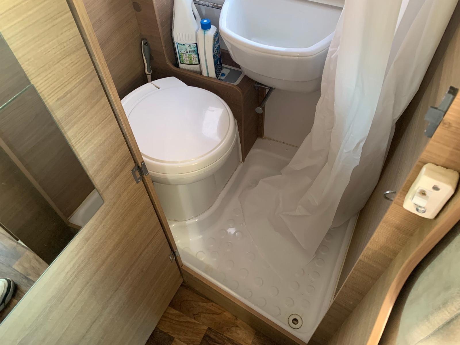 BENIMAR FIAT DUCATO 2L3 JTD BENIVAN 112 130 ch | BENIVAN 112 | Caméra de recul | Attelage | Régulateur vitesse